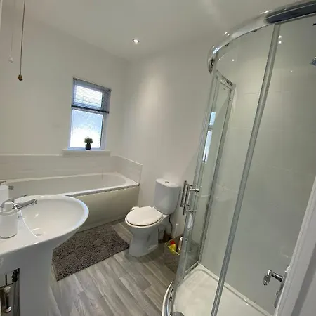 Modern Two Bedroom House Close To City Centre Belfast Esterno foto