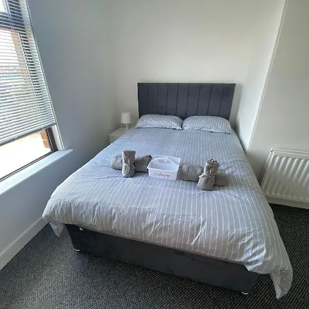 Modern Two Bedroom House Close To City Centre Belfast Esterno foto