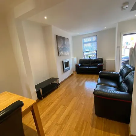 Modern Two Bedroom House Close To City Centre Belfast Esterno foto
